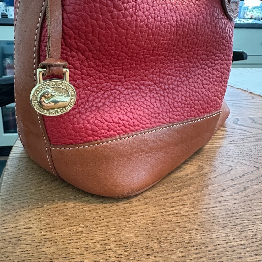 Dooney & Bourke drawstring satchel bag - Picture 3 of 6